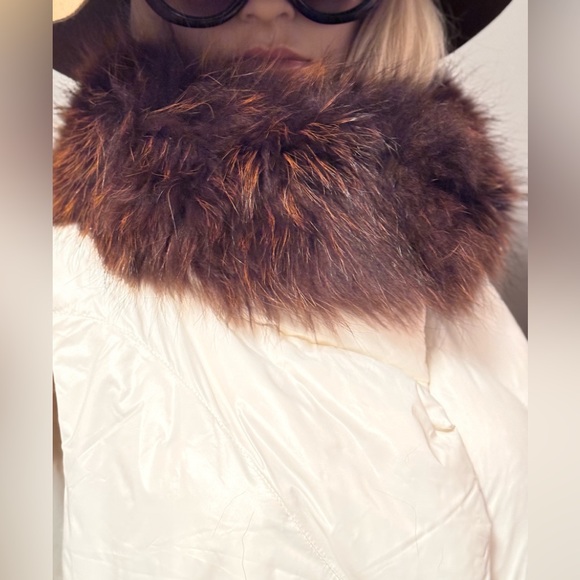 Brown Fox Fur Collar - Picture 4 of 5